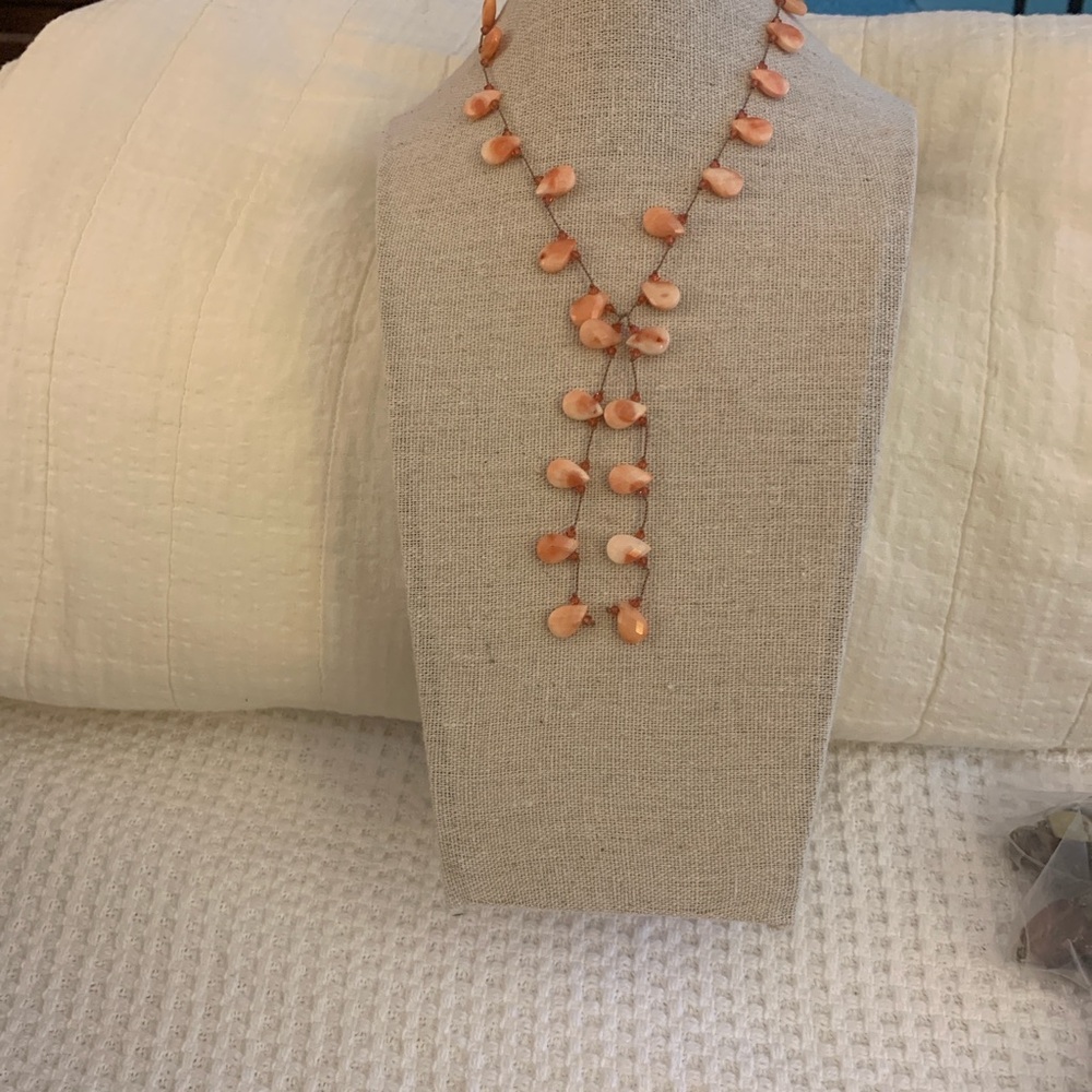 Chic Peach Necklace
